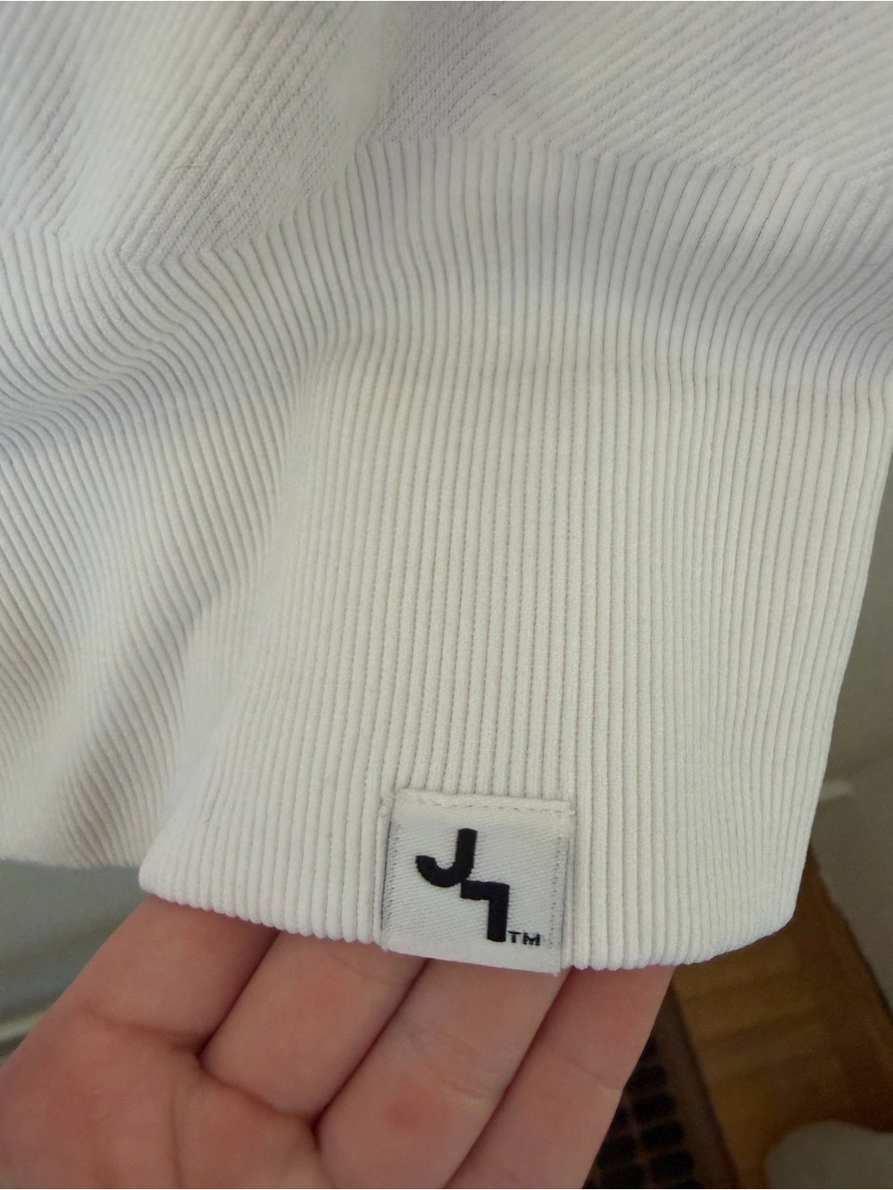 JoyLab White Ribbed Neck Cropped Tee - Picture 3 of 5